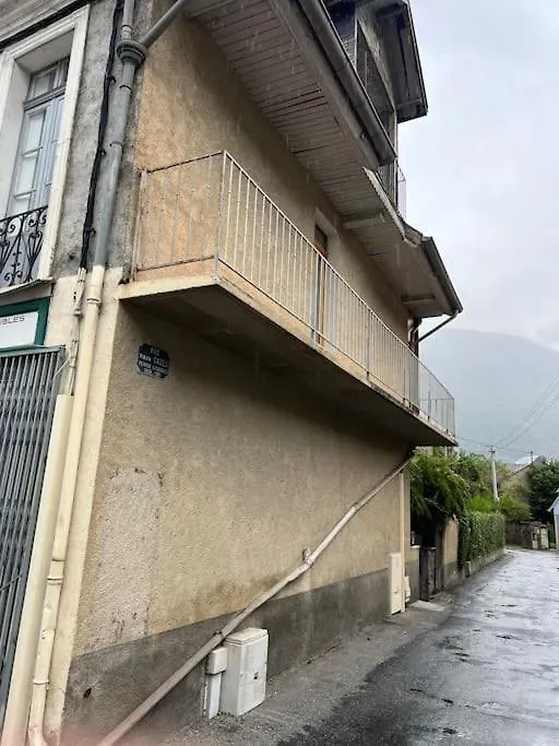 Le Chaleureux Luchonnais Lägenhet Bagnères-de-Luchon